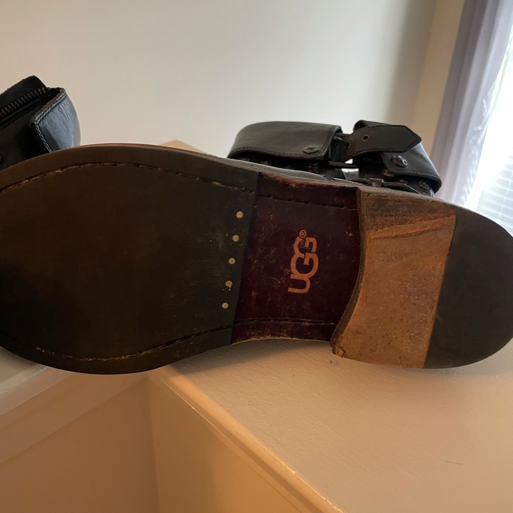 UGG Boots Flat 6.5 - Picture 7 of 9